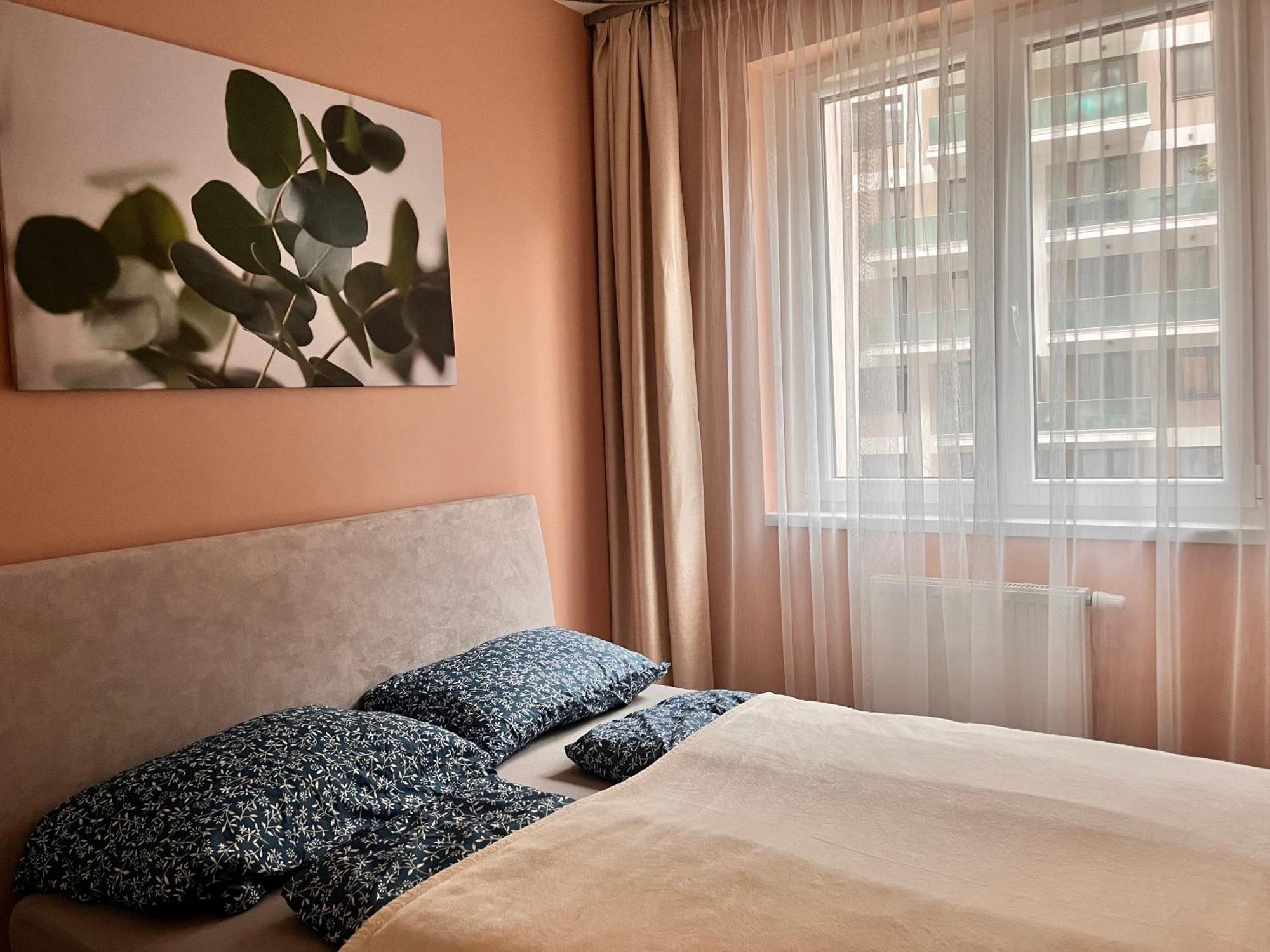 Ultra Sale - Alberto's - Book Now Apartment *