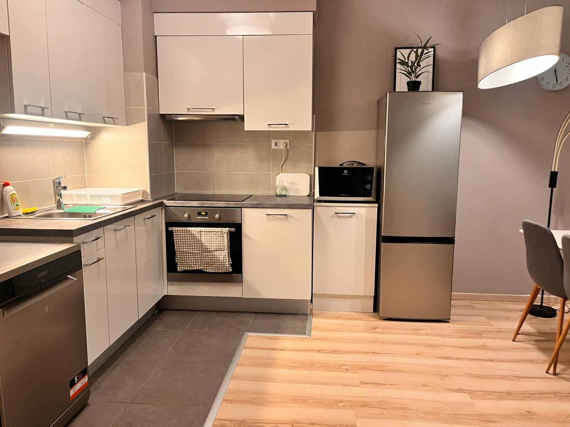 Apartment Ultra Sale - Alberto's - Book Now
